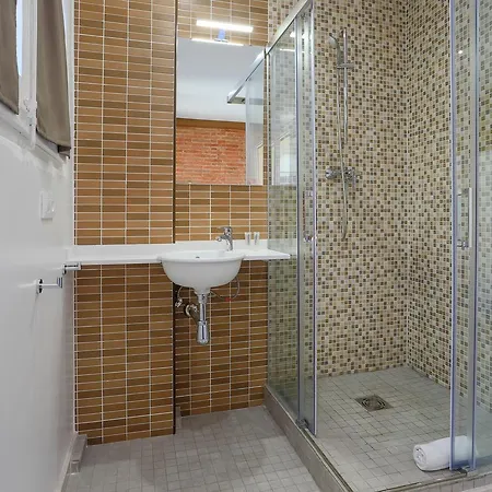 アパート Bバルセロナ コルセガ フラッツ バルセロナ